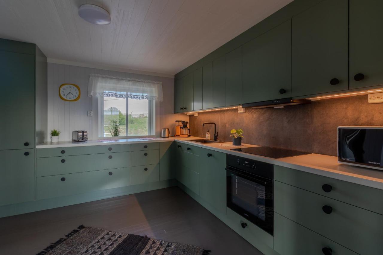 Pederstua, A Classic Fisherman'S Farm House In The Middle Of Lofoten Storeidet ภายนอก รูปภาพ